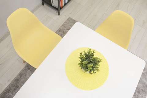 Krzesło OSAKA kremowe / nogi naturalne x 4 Krzesło OSAKA kremowe / nogi naturalne x 4