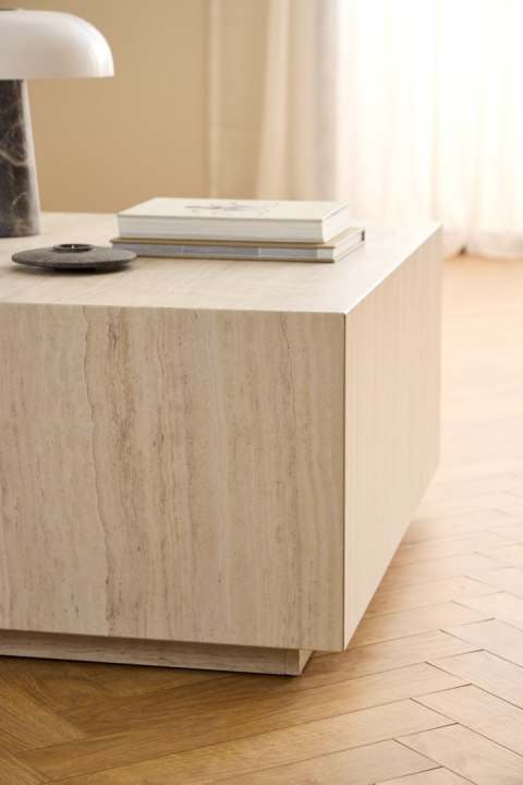 Stolik kawowy Dice 90x90cm trawertyn