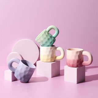 Kubek Chubby różowy 330ml